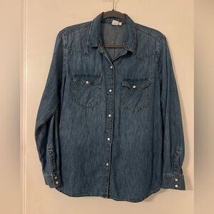GAP Denim Button-Up Shirt with snaps size XL (A112)